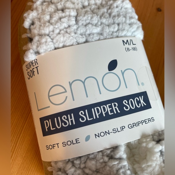 Plush Slipper Socks - Picture 2 of 7